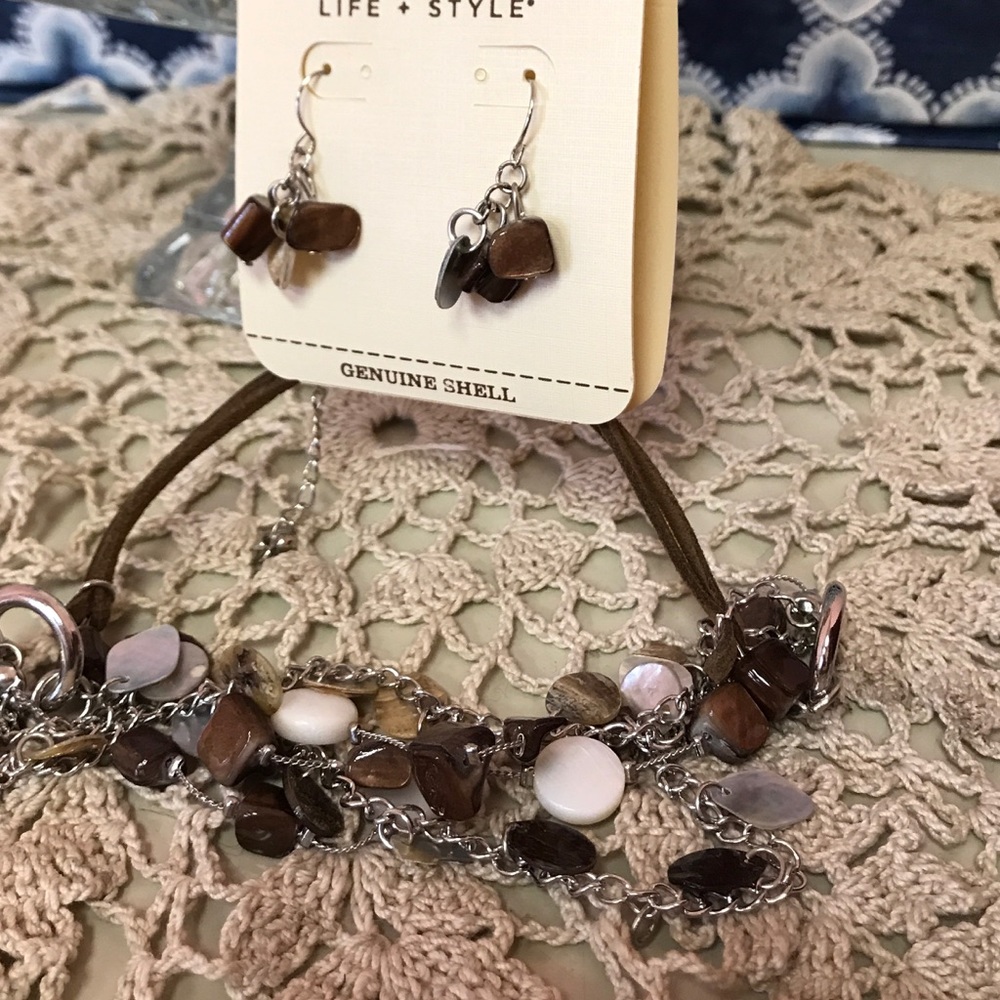 Necklace & earrings - New!